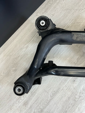 01-06 BMW E46 M3 REAR SUSPENSION SUBFRAME AXLE CARRIER CRADLE