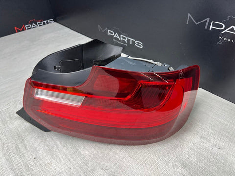 2015-2016 BMW 228i 230i M2 M235i M240i Tail Light Lamp Right Passenger OEM