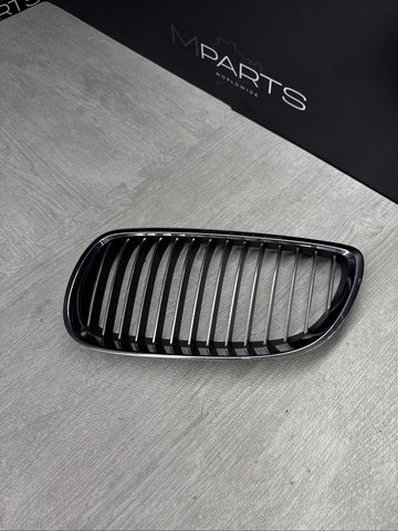 08-13 BMW E90 E92 E93 M3 Front Kidney Grille Left Chrome / Chrome Fins OEM