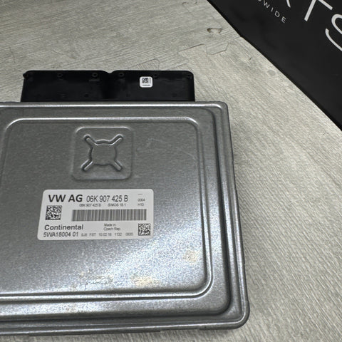 Engine Computer Control Module ECU 2.0L 06k907425b OEM Porsche Macan 2019-24