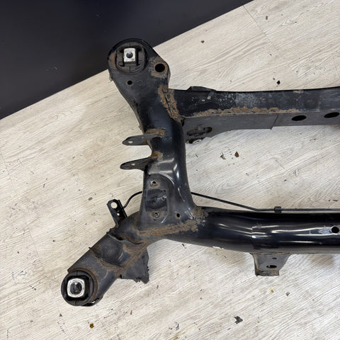BMW E90 E92 E93 M3 08-13 REAR AXLE CARRIER SUB FRAME CROSSMEMBER CRADLE *NOTES*