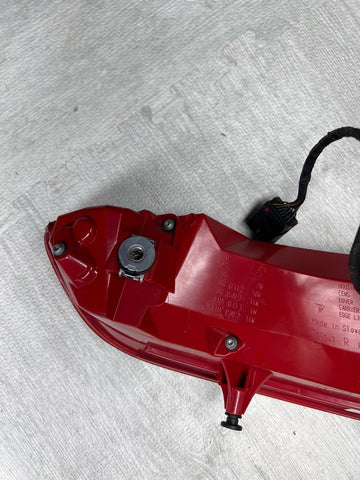 2015-2018 PORSCHE MACAN - Right Outer TAIL Light / LAMP 95B945096N