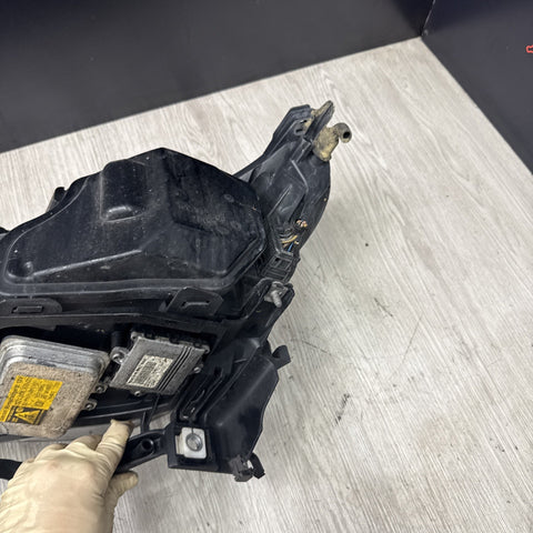 BMW E60 525 535 M5 04-07 OEM PASSENGER RIGHT SIDE HID XENON LIGHT LAMP HEADLIGHT