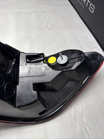 BMW 3 SERIES 19-26 G20 G80 M3 LEFT SIDE DRIVER OUTER TAIL LIGHT LED OEM