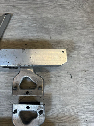 12-15 BMW 640i 650i M6 (F06 F12 F13) FRONT BUMPER REINFORCEMENT BRACKETS