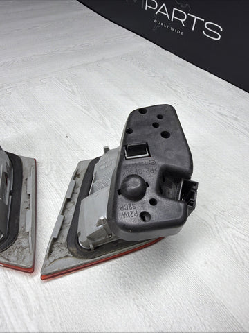 03-06 BMW E46 325 330 M3 Trunk Mounted Inner Tail Lights Depo