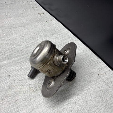 12-19 BMW High-pressure Pump M5 M6 650i X5M 8604232 F15 F85 F01 F02 F10 F13 F06