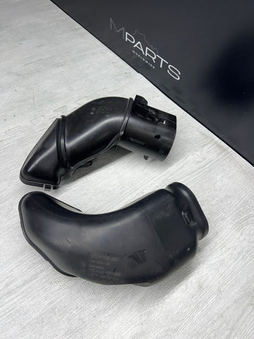 BMW 06-10 E60 E63 E64 M5 M6 S85 7790057 AIR INTAKE DUCTS PIPES