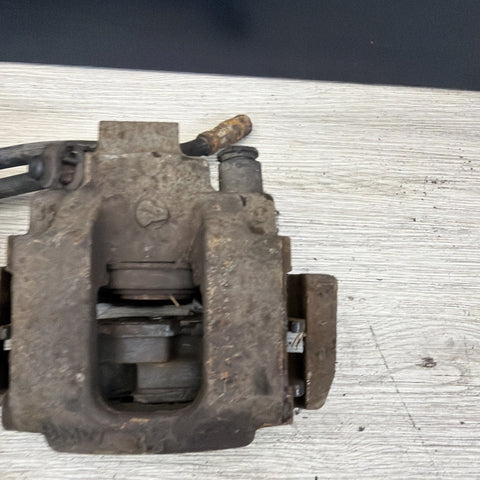 BMW E30 325e 318I 318IS 320I 325I Rear Brake Caliper Pair OEM