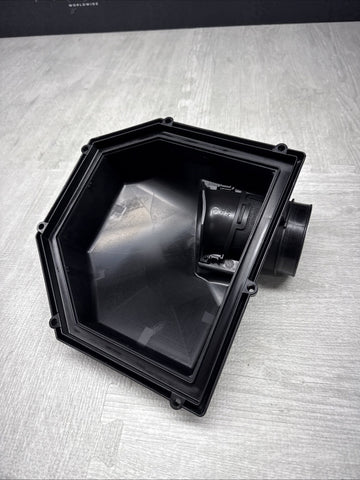 15-20 BMW F80 F82 F83 M3 M4 Air Filter Intakes Intake OEM Bottom Housings Only