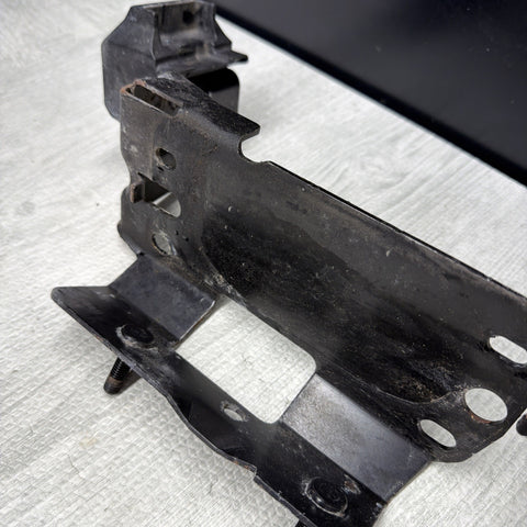 OEM BMW E82 E88 E90 E92 E93 335 M3 Radiator Suport Right Plate Bracket Mount