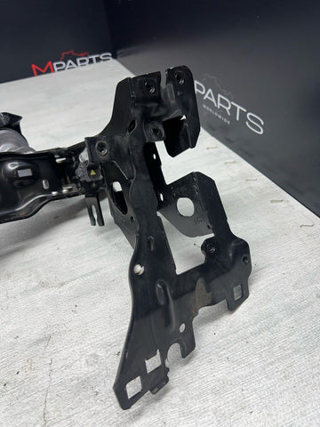 20-24 BMW 840 850 F91 F92 F93 G16 M8 LEFT DRIVER HEADLIGHT SUPPORT MOUNT BRACKET