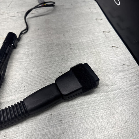 OEM BMW E82 E84 E88 E89 E90 E92 Front Right Passenger Seat Belt Buckle Tensioner