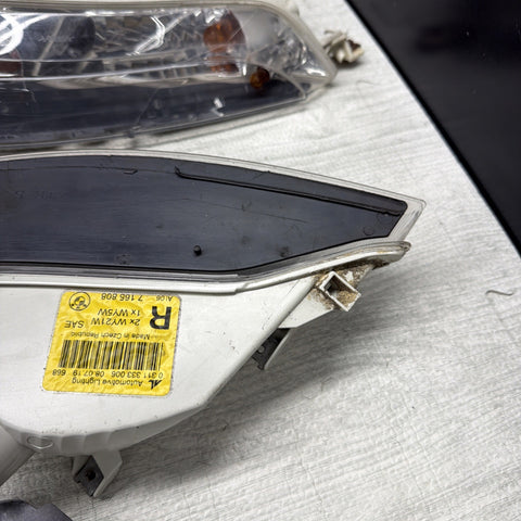 2004-10 BMW E63 E64 645 650 M6 Front Turn Signal Lights Lamps OEM