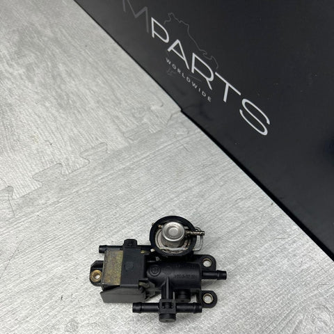 95-00 BMW 3/5/7 E36/E39 Fuel Pressure Regulator Control Valve OEM 13.31-1740 281