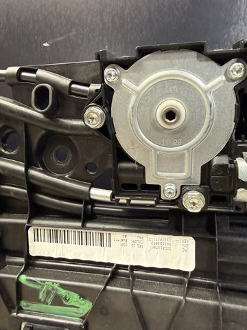 (PICKUP ONLY) BMW 21-26 X6 X6M G06 F96 Panoramic Sun Roof Glass Shade Cassette