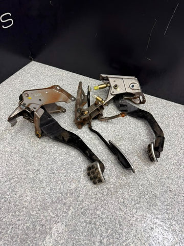 2000-2003 Honda S2000 S2K AP1 Pedal Set Gas Accelerator, Brake & Clutch OEM