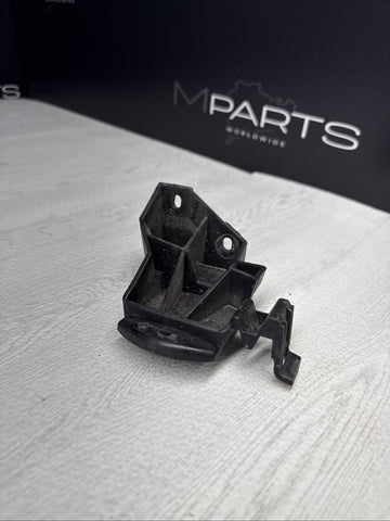 BMW OEM E46 99-06 Left Rear Driver Bumper Mount Support Bracket 51128195321