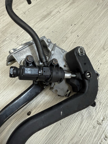 01-06 BMW E46 M3 OEM Clutch and Brake Pedal Assembly + Clutch Safety Switch