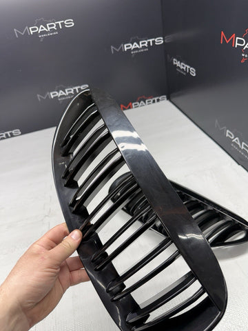 Gloss Black Front Kidney Grilles Grills 2004-2010 BMW E63 E64 645Ci 650i M6