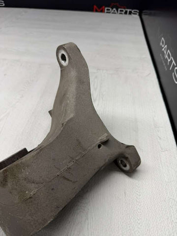 12-18 BMW M5 M6 F10 F06 F12 F13 Rear Differential Mount Bracket OEM 2284038