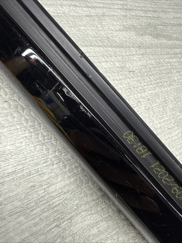 WINDOW BAY TRIM FRONT DOOR RIGHT SIDE SHAFT COVER OEM BMW G82 M4 7482750