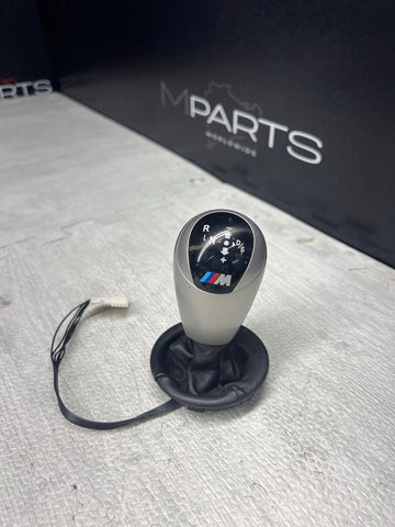 06-10 BMW E60 E63 E64 M5 M6 SMG Transmission Shift Knob & Boot 7898248