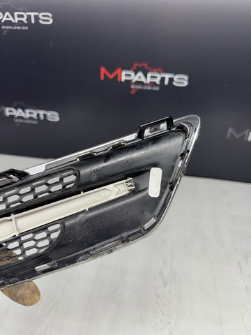 2013-2016 BMW F10 M5 SEDAN FRONT RIGHT FENDER GRILLE W TURN SIGNAL 7903880OEM