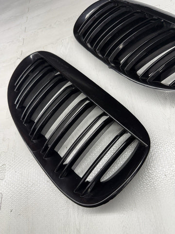 Gloss Black Front Kidney Grilles Grills 2004-2010 BMW E63 E64 645Ci 650i M6