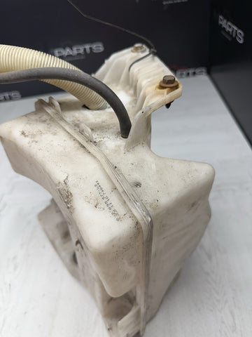 BMW 01-06 E46 330 M3 Washer Fluid Tank Reservoir With Headlight Washer 7895231