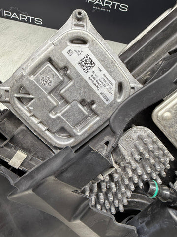 2010-2013 BMW 3 Series E92 / E93 Right LED Xenon Headlight OEM 7239936-07