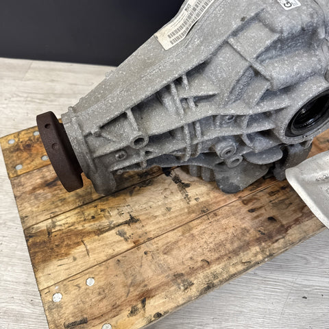 PORSCHE MACAN 16-18 REAR AXLE 2.0L DIFFERENTIAL 95B525015K OEM 30k + CLOCKSPRING