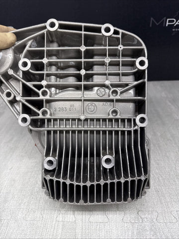 BMW E90 E92 M3 1M 08-13 Finned Differential Rear Cover Factory OEM 11k Miles