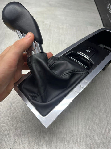 2017-2021 PORSCHE MACAN - Automatic Shifter KNOB W/ BOOT 95B713139E