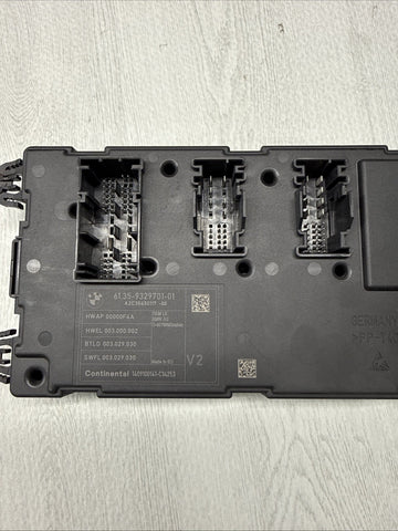 V2 REM 12-18 BMW F82 F30 F32 Rear Body Control Unit Electronic Module BCM Box