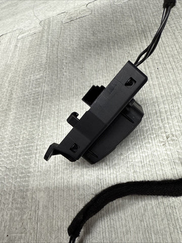 BMW E82 E88 E90 E92 E93 335 M3 BMW Steering Wheel Harness *Faded Buttons*