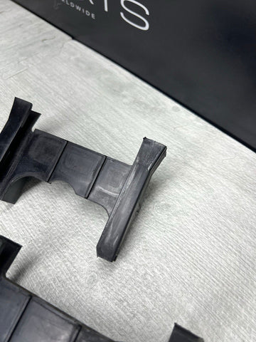 BMW OEM E36 REAR BUMPER CARRIER SUPPORT MOUNTS LEFT RIGHT DRIVER PASSENGER SET