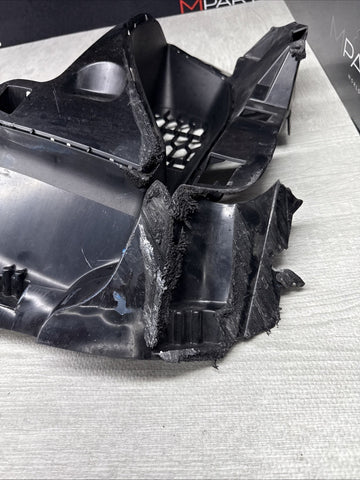 BMW 16-18 M2 F87 FRONT BUMPER RIGHT INSERT 51118067022 8067022 2016 OEM *DAMAGE