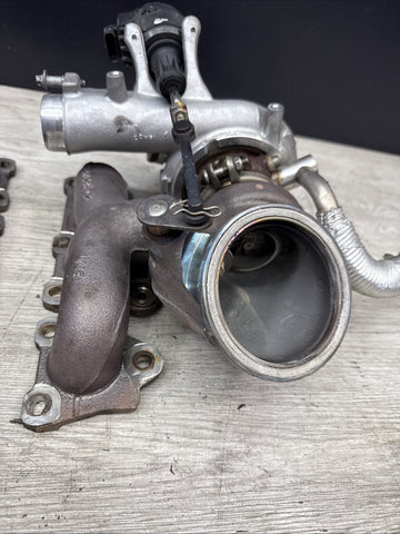 OEM BMW F80 F82 F83 F87 M2 M3 M4 S55 Engine Turbos Turbocharger Set Complete 34k