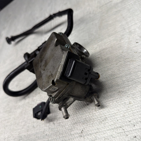 08-13 OEM BMW E90 E92 E93 M3 S65 Engine Idle Control Valve Actuator 7838024