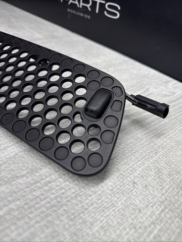 BMW 01-06 E46 M3 Hood Grille Vent Grill + Washer Nozzles OEM 51132694723 Clean