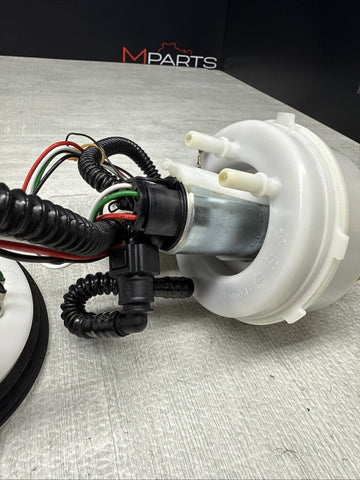 BMW F10 M5 M6 F12 F13 S63 Engine Fuel PUMP OEM 16117845656