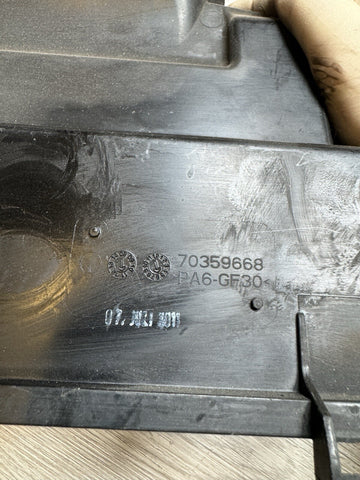 13717589640 70359668 Filter Air Cover BMW E71 X6M 693990 Engine Beauty Shield