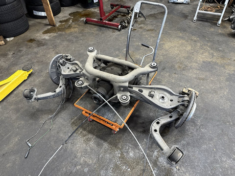 01-06 BMW E46 M3 REAR END SUSPENSION SUB FRAME COMPLETE 112K MILES