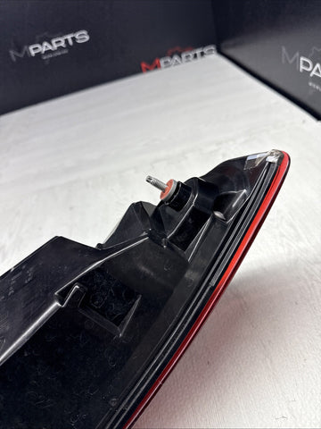 BMW 20-24 G20 G82 430i M4 Left Tail Light OEM 7477605