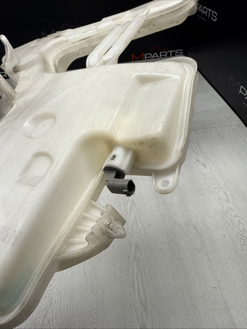 2008-2013 BMW E92 E93 M3 FRONT WINDSHILED WASHER FLUID RESERVOIR TANK OEM