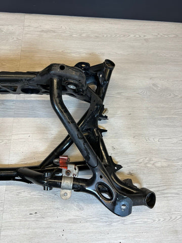 15-20 BMW F80 F82 F83 M3 M4 REAR SUSPENSION SUBFRAME AXLE CARRIER CRADLE