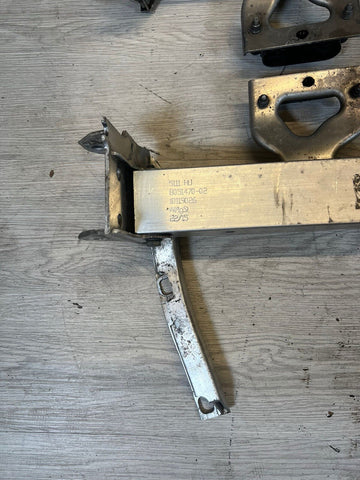 12-15 BMW 640i 650i M6 (F06 F12 F13) FRONT BUMPER REINFORCEMENT BRACKETS