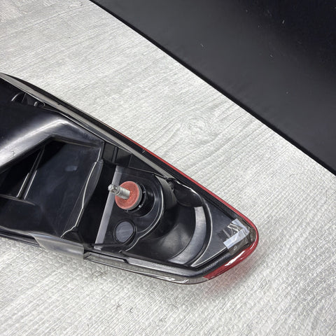 BMW 4 Coupe 20-24 G22 G82 M4 430 Rear Right pass Taillight 7477606 63217477606