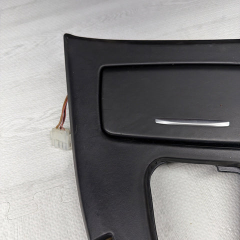 09-13 BMW E93 M3 DCT CIC LEATHER CENTER CONSOLE TRIM CONVERTIBLE *CREASES*